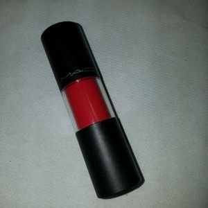 Mac Versicolour Stain in Last Minute